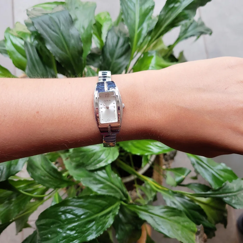 Vintage Silver Citron Quartz Watch
